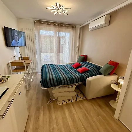 Cosy Et Elegant Avec Terrasse Apartment *